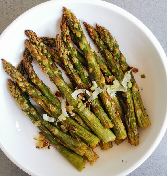 Espárragos asados