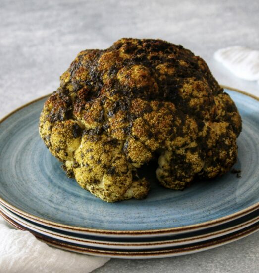 Coliflor asada al pesto